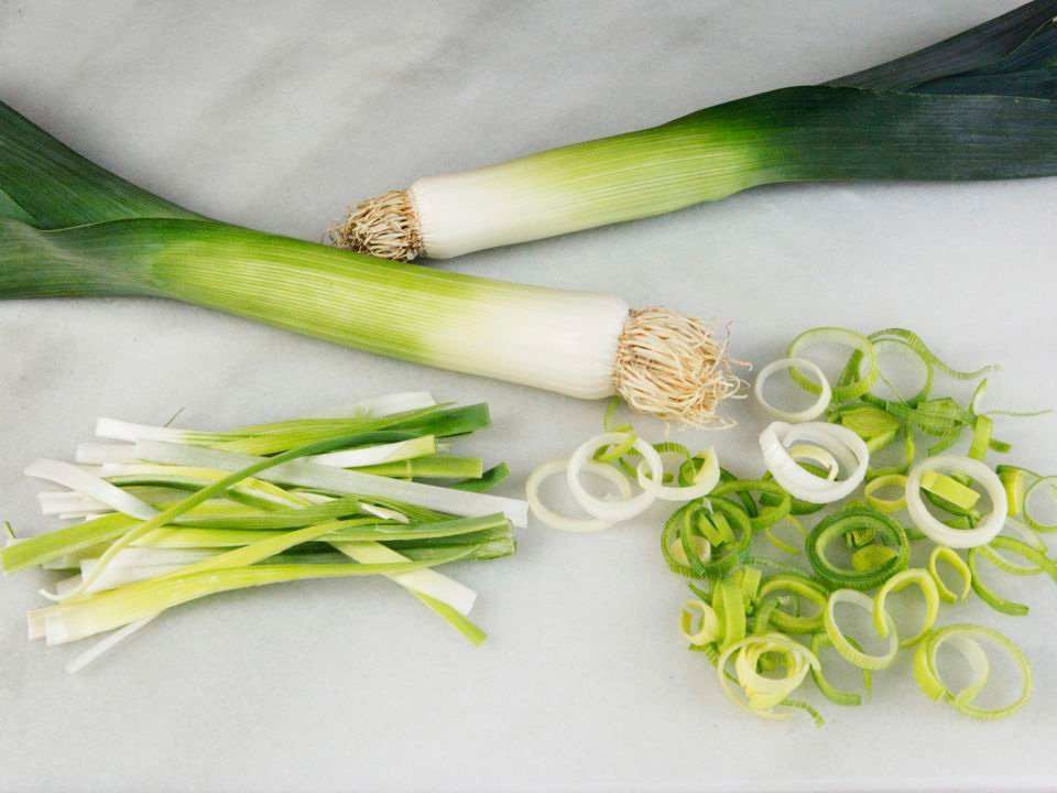 how-to-clean-and-slice-leeks